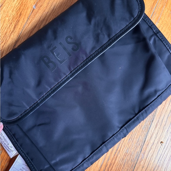 COPY - Barely used: BEIS Black Diaper Backpack (minimal wear) - Picture 9 of 16